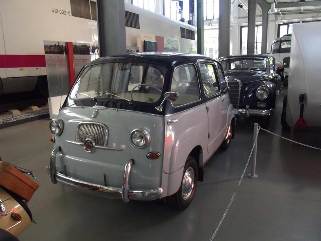 Фиат 600 Мултипла